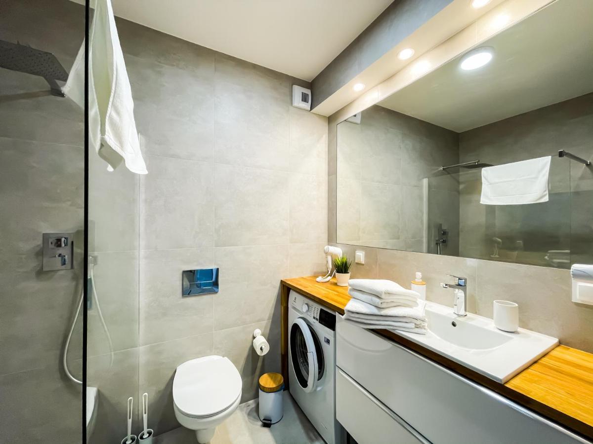 Baltic Comfort Spa Apartment With Free Pool, Saunas & Fitness - Kasprowicza 20 Kołobrzeg Buitenkant foto