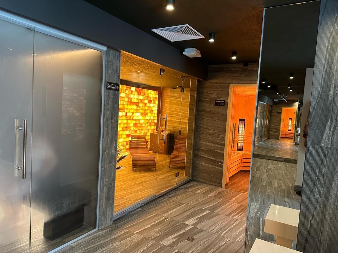 Baltic Comfort Spa Apartment With Free Pool, Saunas & Fitness - Kasprowicza 20 Kołobrzeg Buitenkant foto