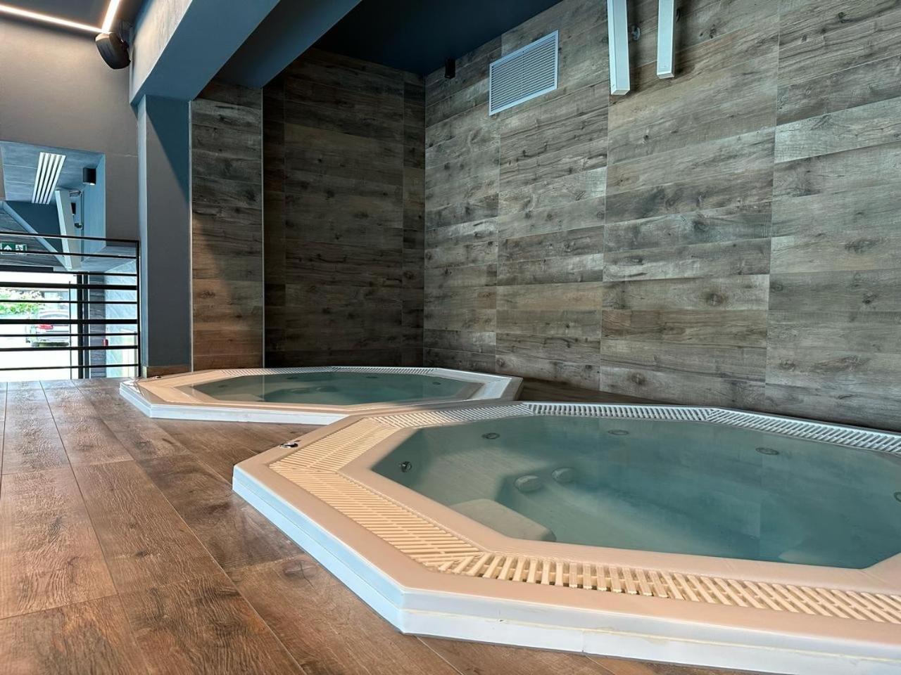 Baltic Comfort Spa Apartment With Free Pool, Saunas & Fitness - Kasprowicza 20 Kołobrzeg Buitenkant foto
